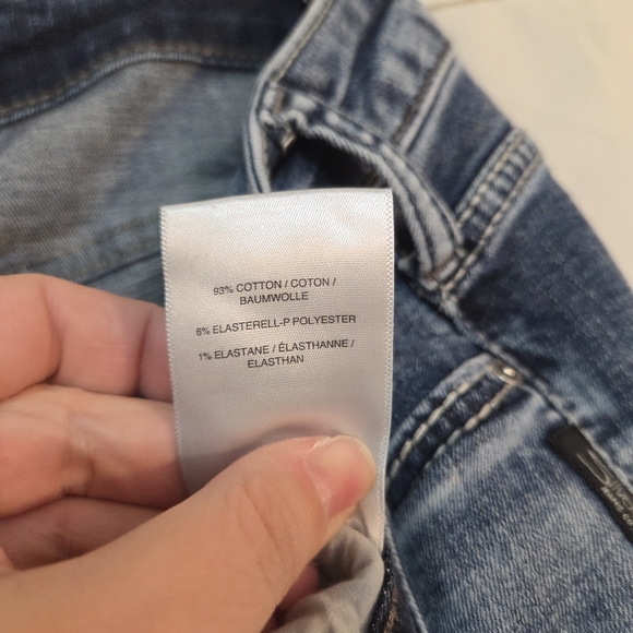 Silver Jeans Suki Size 18 Mid Rise Straight Leg Slightly Distressed - Picture 5 of 13